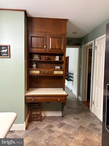 115 EVERGREEN DR, Downingtown, PA 19335