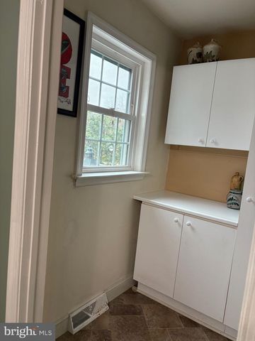 115 EVERGREEN DR, Downingtown, PA 19335