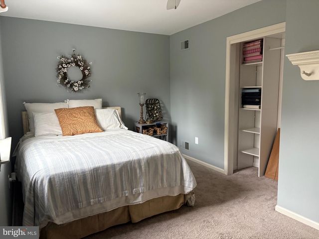 115 EVERGREEN DR, Downingtown, PA 19335