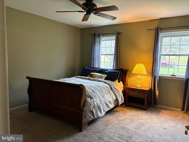 115 EVERGREEN DR, Downingtown, PA 19335