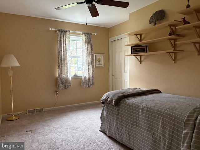 115 EVERGREEN DR, Downingtown, PA 19335