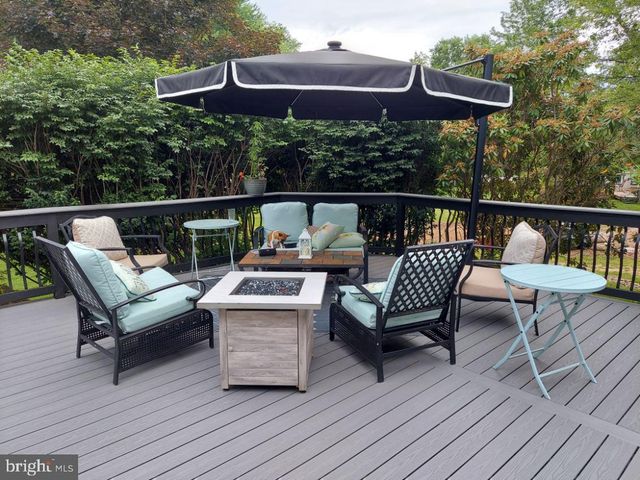 115 EVERGREEN DR, Downingtown, PA 19335