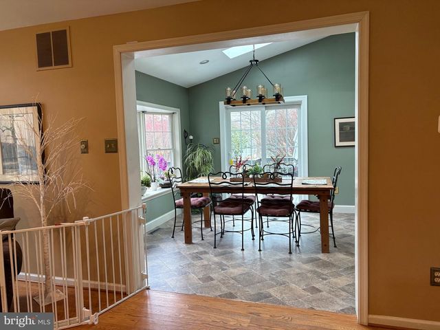 115 EVERGREEN DR, Downingtown, PA 19335