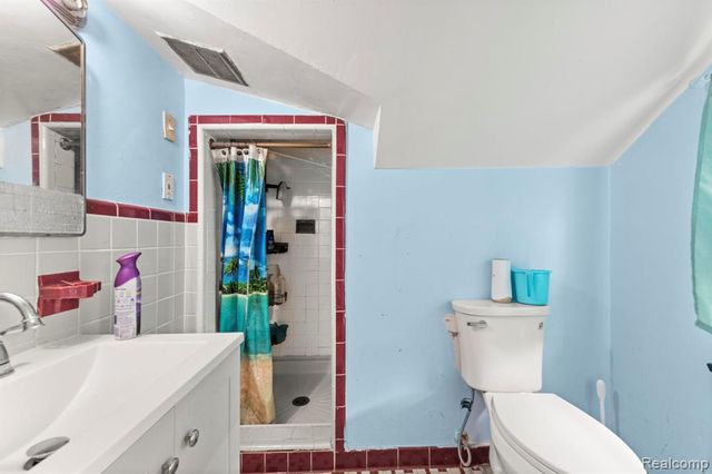 7208 Jackson Avenue, Warren, MI 48091