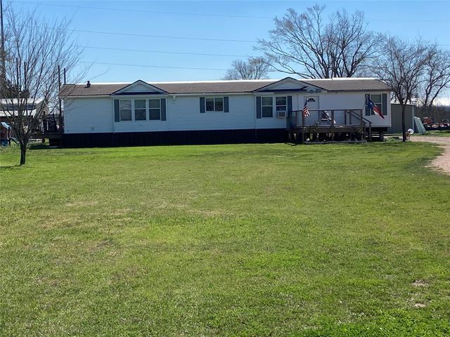 10507 E 159 Highway E, Bellville, TX 77418