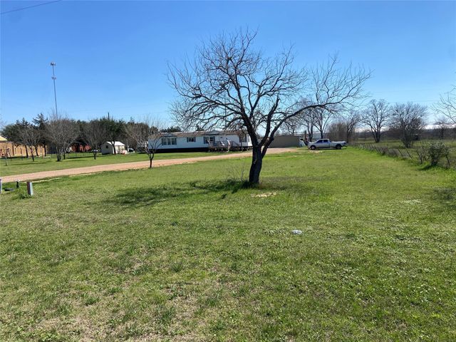 10507 E 159 Highway E, Bellville, TX 77418