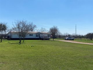 10507 E 159 Highway E, Bellville, TX 77418