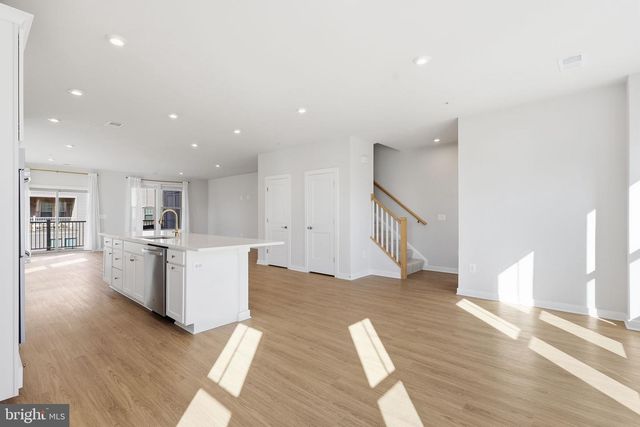 201-B PARK CENTRAL TER, Manassas Park, VA 20111