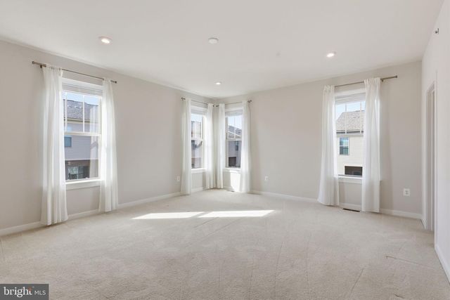 201-B PARK CENTRAL TER, Manassas Park, VA 20111