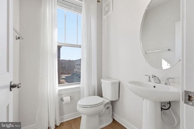 201-B PARK CENTRAL TER, Manassas Park, VA 20111