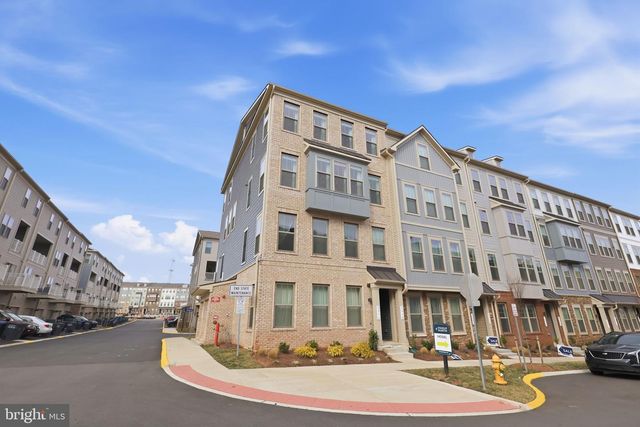 201-B PARK CENTRAL TER, Manassas Park, VA 20111