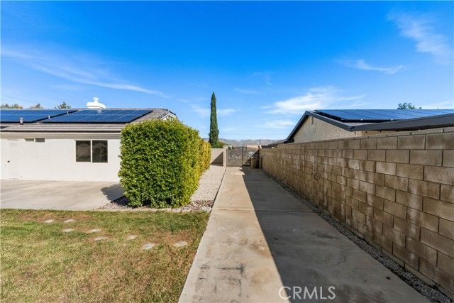 7090 Kenyon Avenue, Hesperia, CA 92345