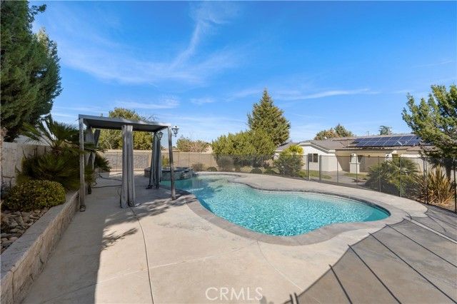 7090 Kenyon Avenue, Hesperia, CA 92345