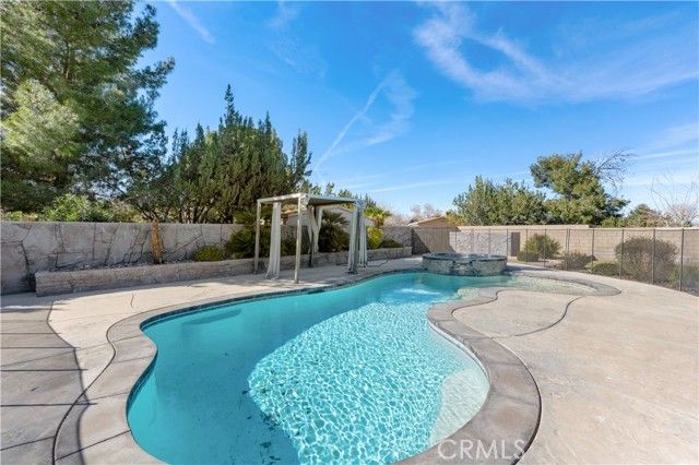 7090 Kenyon Avenue, Hesperia, CA 92345
