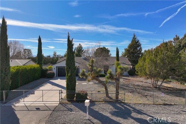 7090 Kenyon Avenue, Hesperia, CA 92345