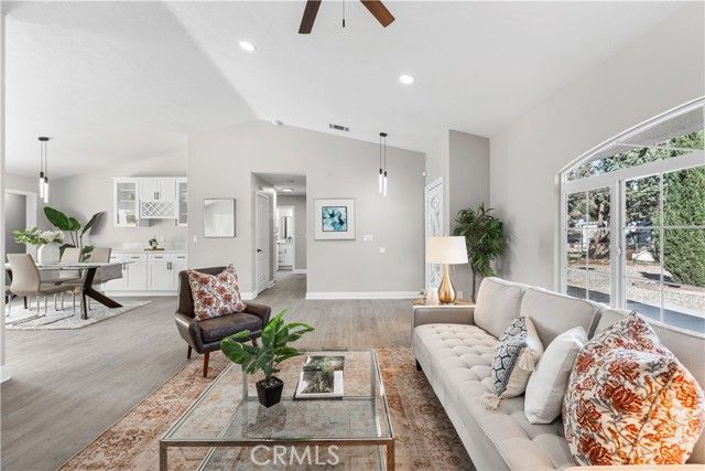 7090 Kenyon Avenue, Hesperia, CA 92345