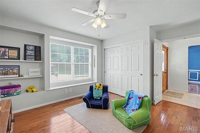 999 Timber Glen Lane, Ballwin, MO 63021