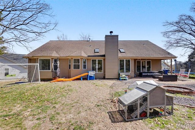 999 Timber Glen Lane, Ballwin, MO 63021