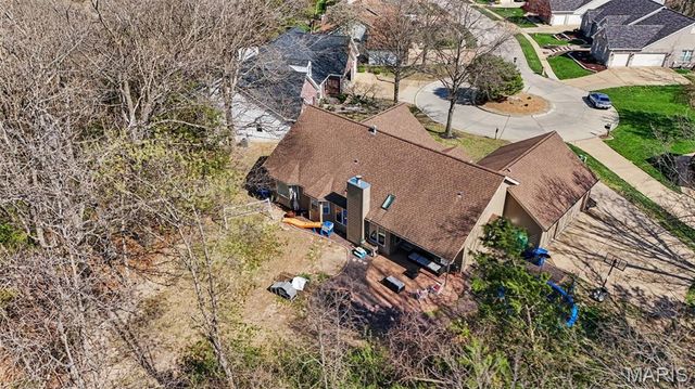 999 Timber Glen Lane, Ballwin, MO 63021
