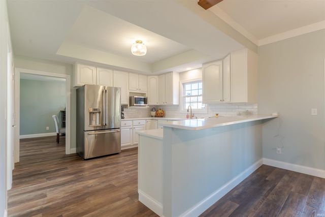 3355 Treemont Drive, Newburgh, IN 47630