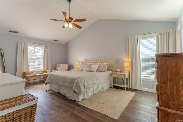 3355 Treemont Drive, Newburgh, IN 47630