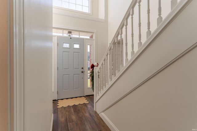 3355 Treemont Drive, Newburgh, IN 47630