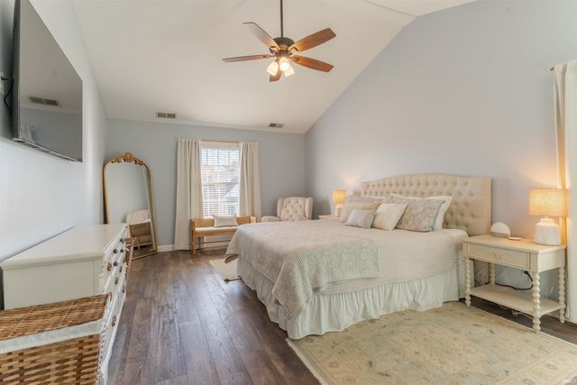 3355 Treemont Drive, Newburgh, IN 47630