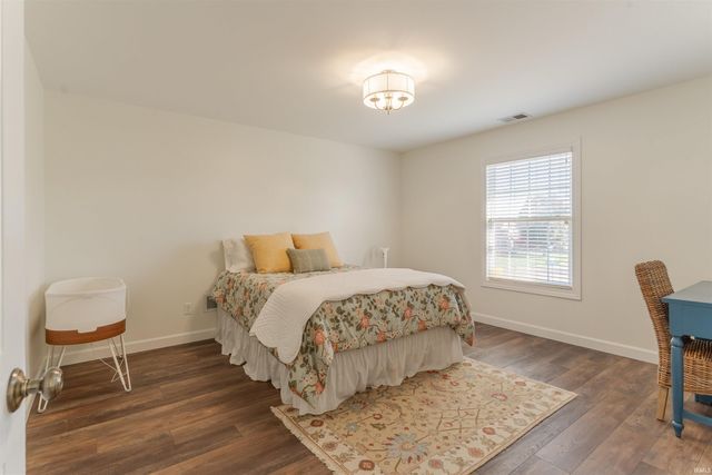 3355 Treemont Drive, Newburgh, IN 47630