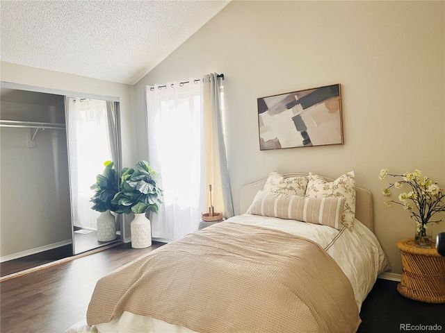 10107 E Peakview Avenue, Englewood, CO 80111