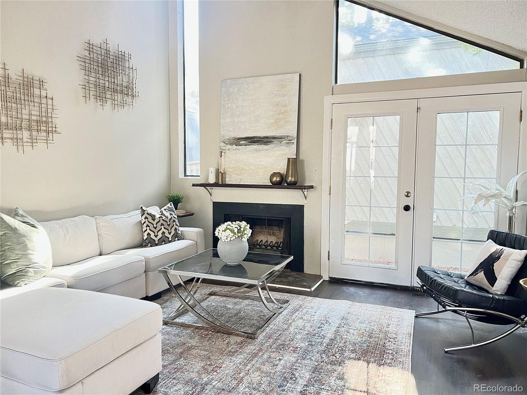 10107 E Peakview Avenue, Englewood, CO 80111