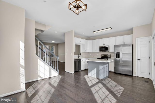9964 MORRISTOWN PL, Waldorf, MD 20603