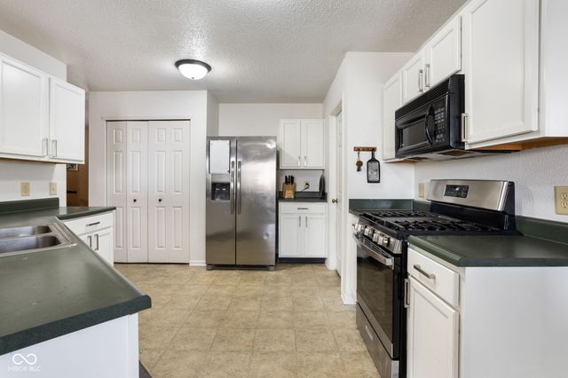 8402 Ash Grove Drive, Camby, IN 46113