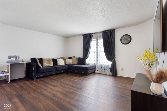 8402 Ash Grove Drive, Camby, IN 46113