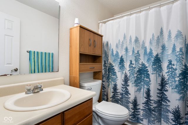 8402 Ash Grove Drive, Camby, IN 46113