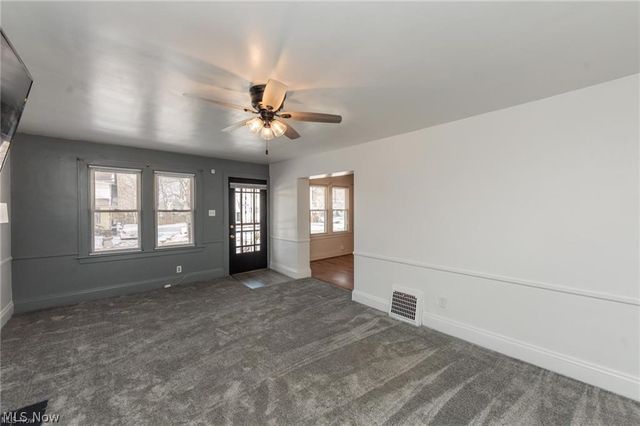 261 Madison Avenue, Akron, OH 44320