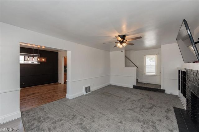 261 Madison Avenue, Akron, OH 44320