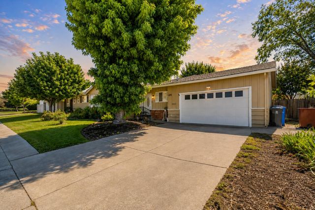 105 Coralie Way, Folsom, CA 95630