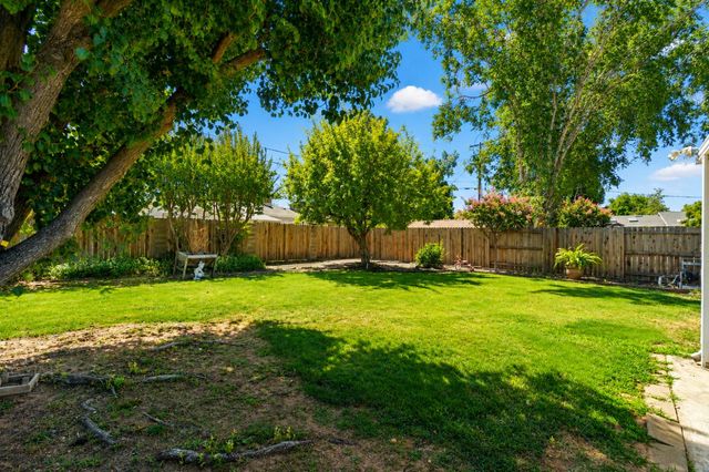 105 Coralie Way, Folsom, CA 95630