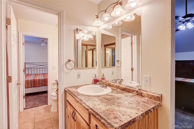 2490 S Worchester Court A, Aurora, CO 80014