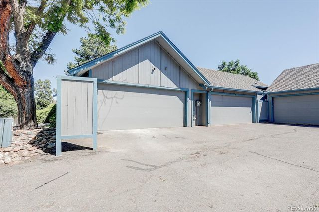 2490 S Worchester Court A, Aurora, CO 80014