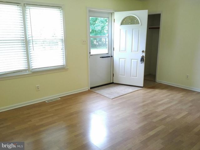 9632 LEAVELLS RD, Fredericksburg, VA 22407