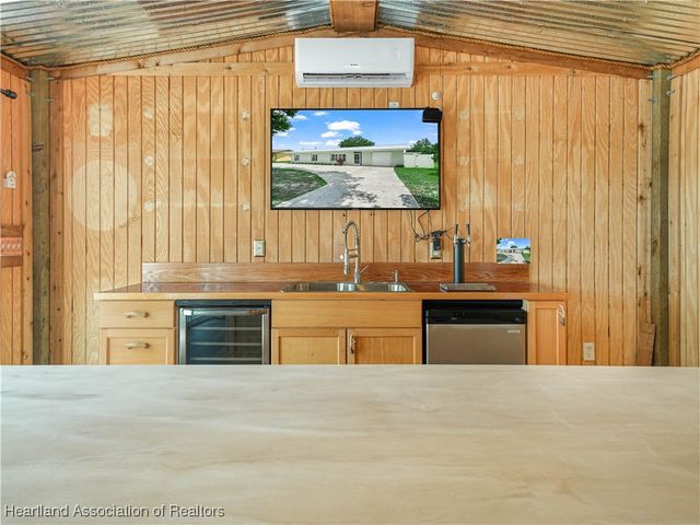 2410 Sunset Drive, Sebring, FL 33870