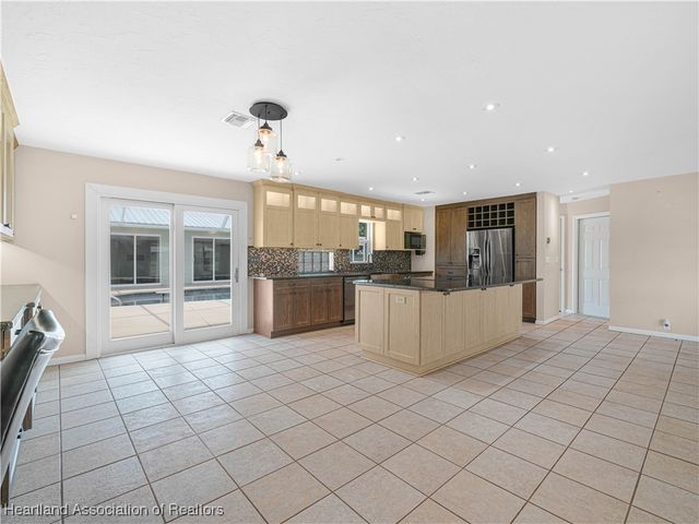 2410 Sunset Drive, Sebring, FL 33870