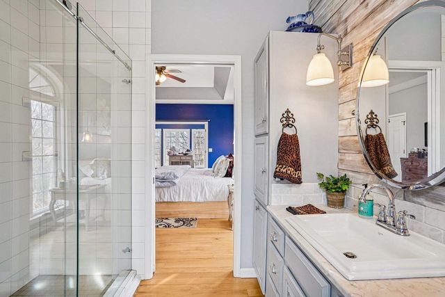 W9460 Welch Road, Elroy, WI 53929