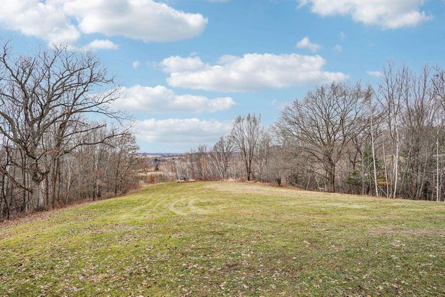 W9460 Welch Road, Elroy, WI 53929