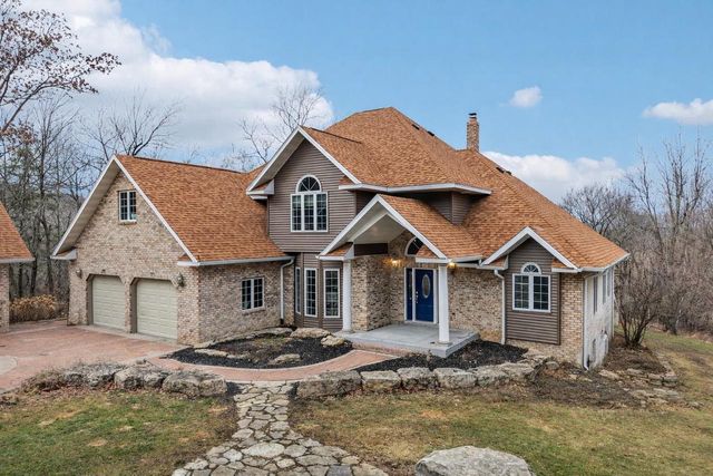 W9460 Welch Road, Elroy, WI 53929