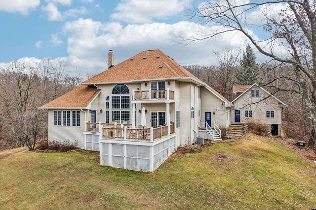 W9460 Welch Road, Elroy, WI 53929