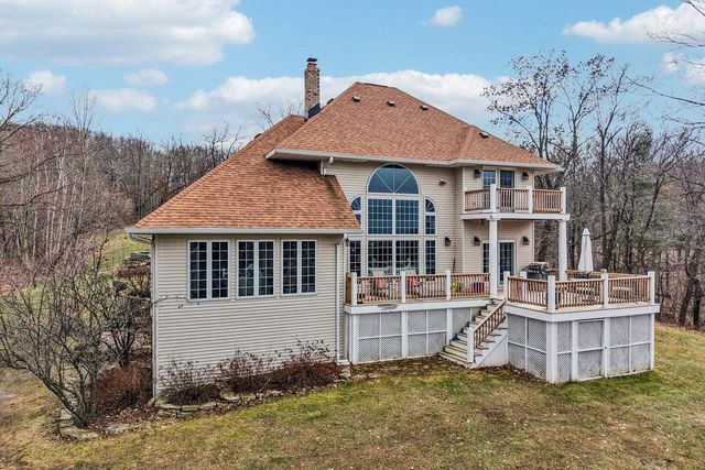 W9460 Welch Road, Elroy, WI 53929