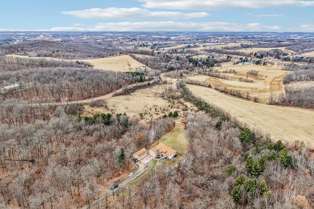 W9460 Welch Road, Elroy, WI 53929