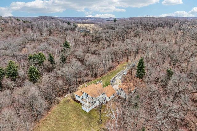 W9460 Welch Road, Elroy, WI 53929